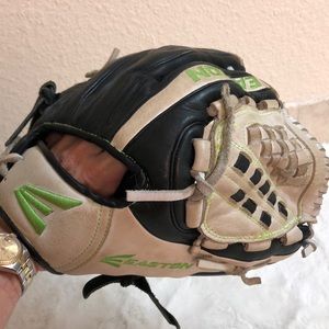 Easton Youth Natural Series 11.5 Baseball Glove